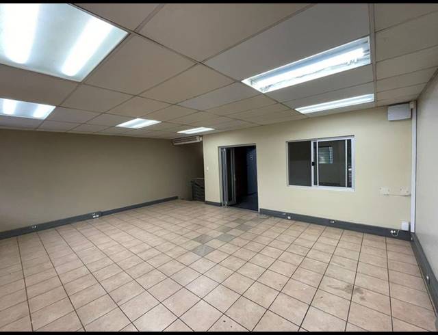 INDUSTRIAL PROPERTY TO RENT IN HENNOPSPARK